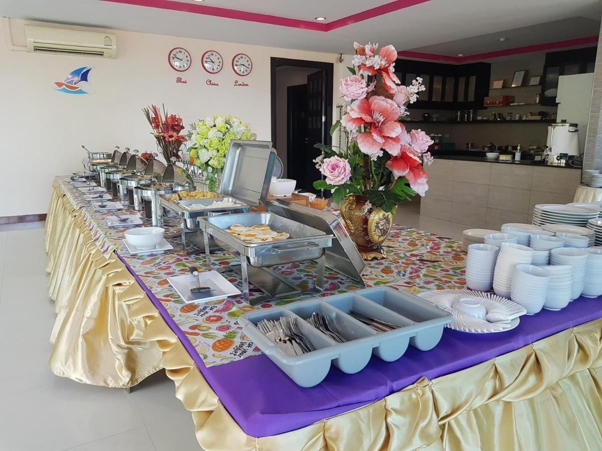 The Pattaya 5* Na Chom Thian