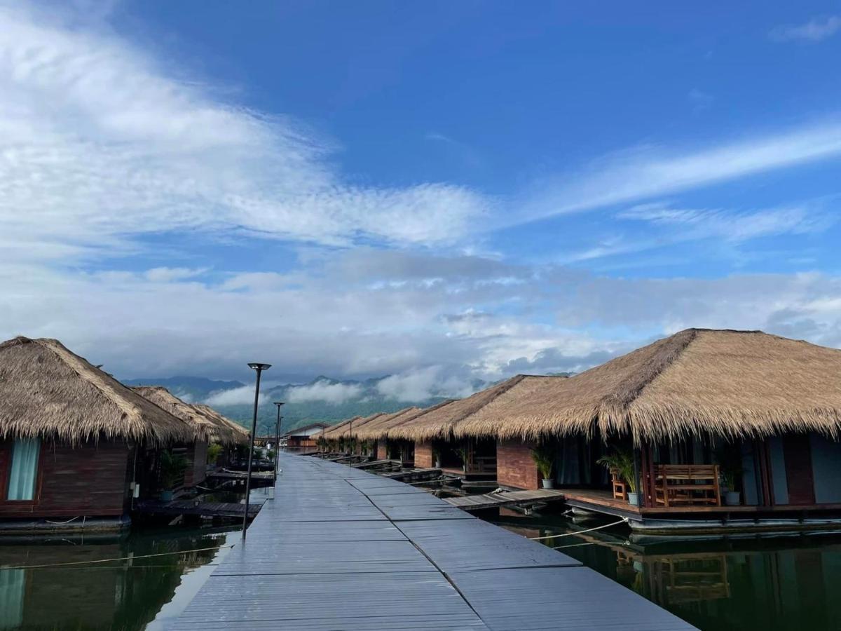 Ruknam Ban Hin Hak