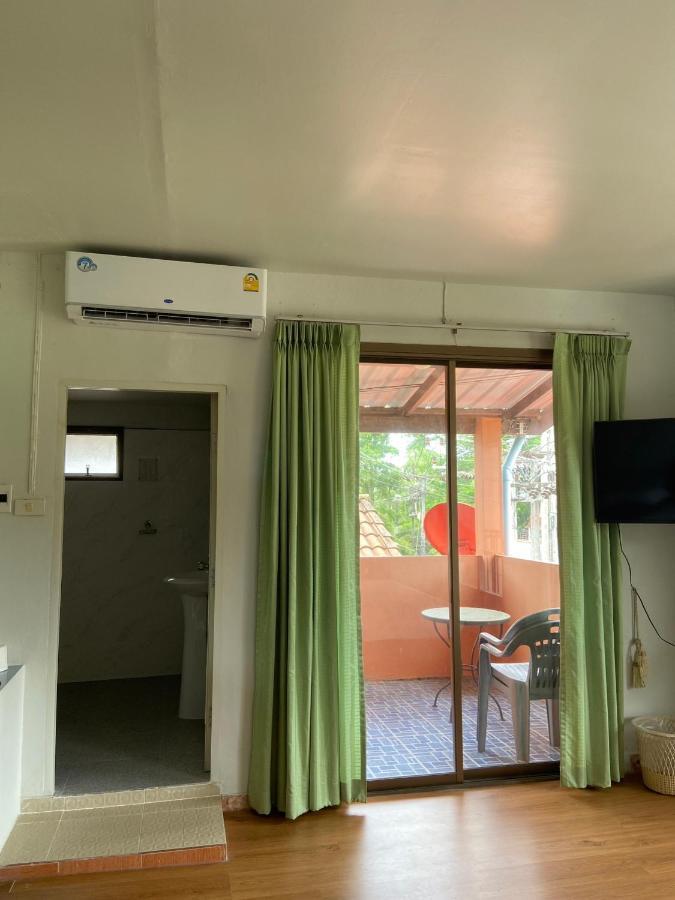 The Sandy House Khaolak Guest house