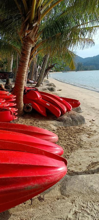 White 32b * Koh Chang