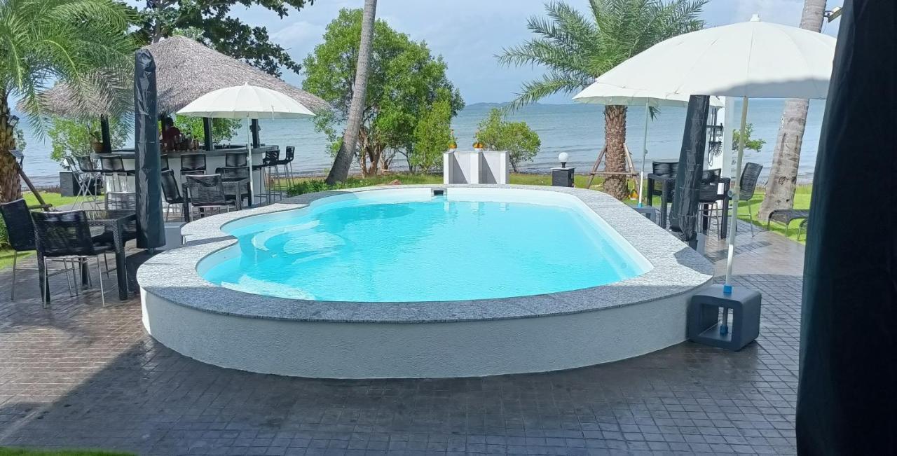 Ganze Beachfront-pool-villa-apartment Apartamento *