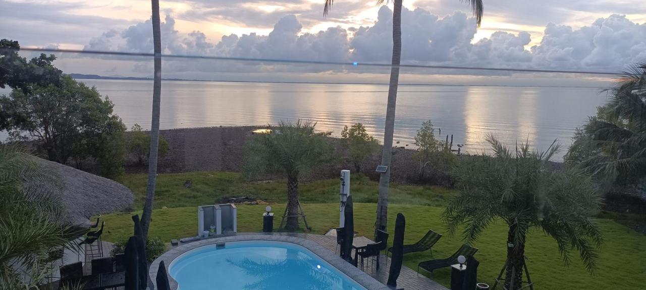 Apartamento Ganze Beachfront-pool-villa-apartment *