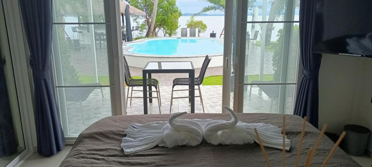 Ganze Beachfront-pool-villa-apartment