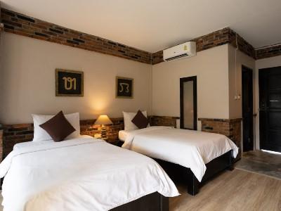 Motive Hotel 3*