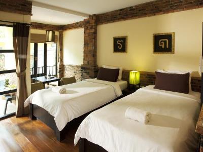 Motive Hotel 3*