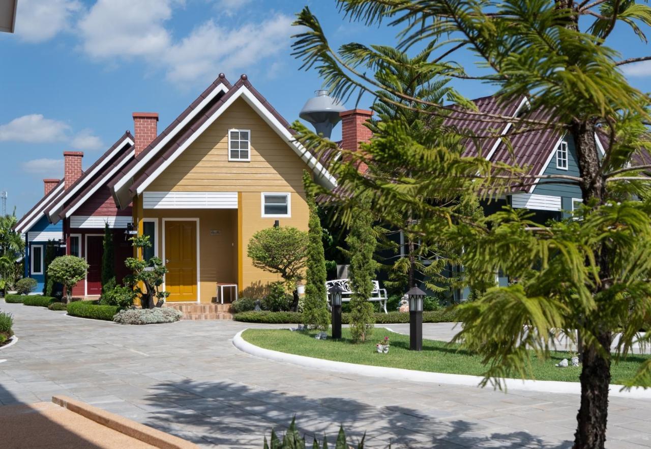 Picha Resort Watthana Nakhon