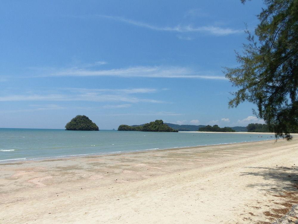 Maneetel Krabi Beachfront-sha 4* Ao Nang
