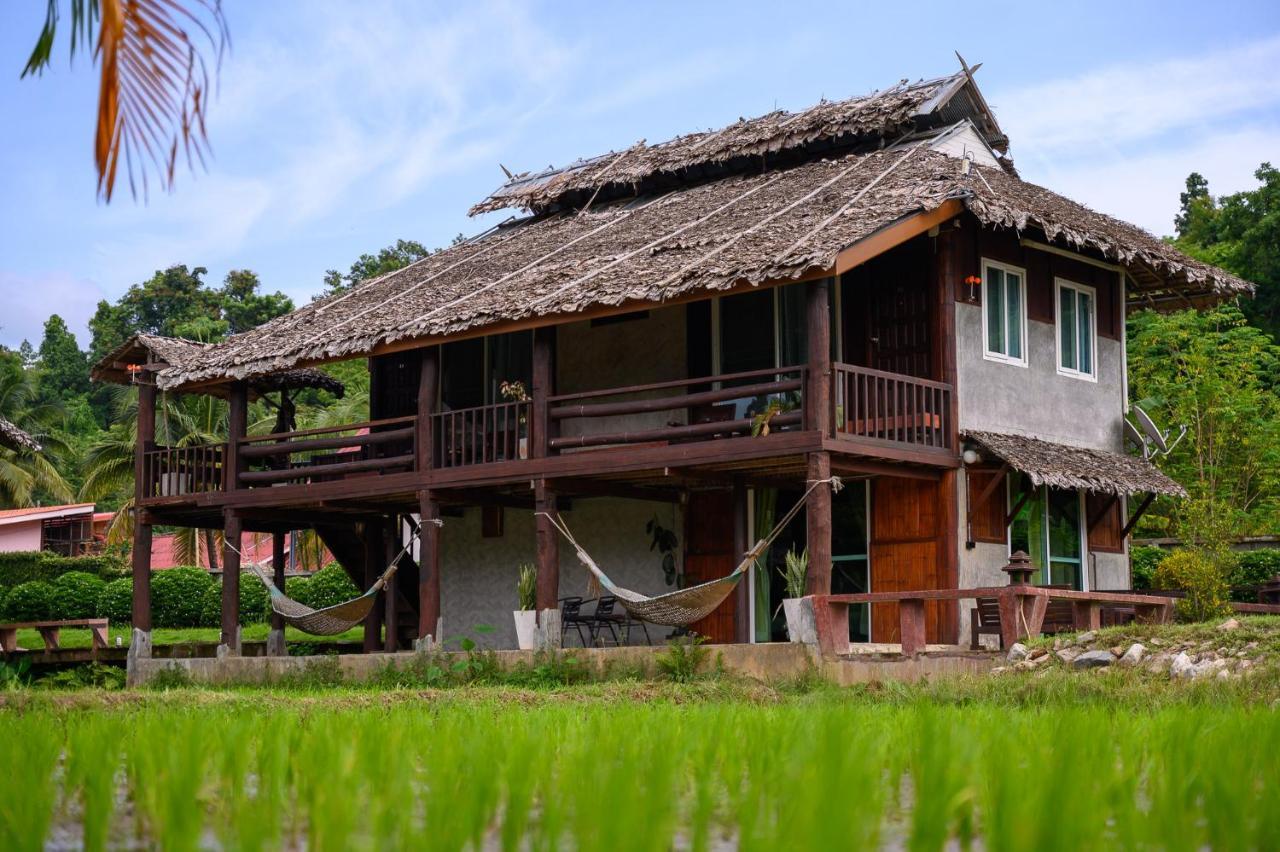 Resort เฮินไต แม่ลาน้อย *