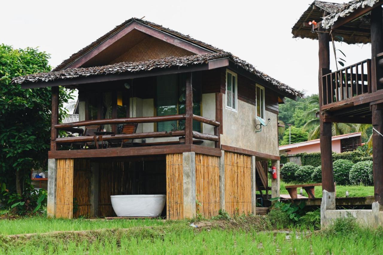 Resort เฮินไต แม่ลาน้อย *