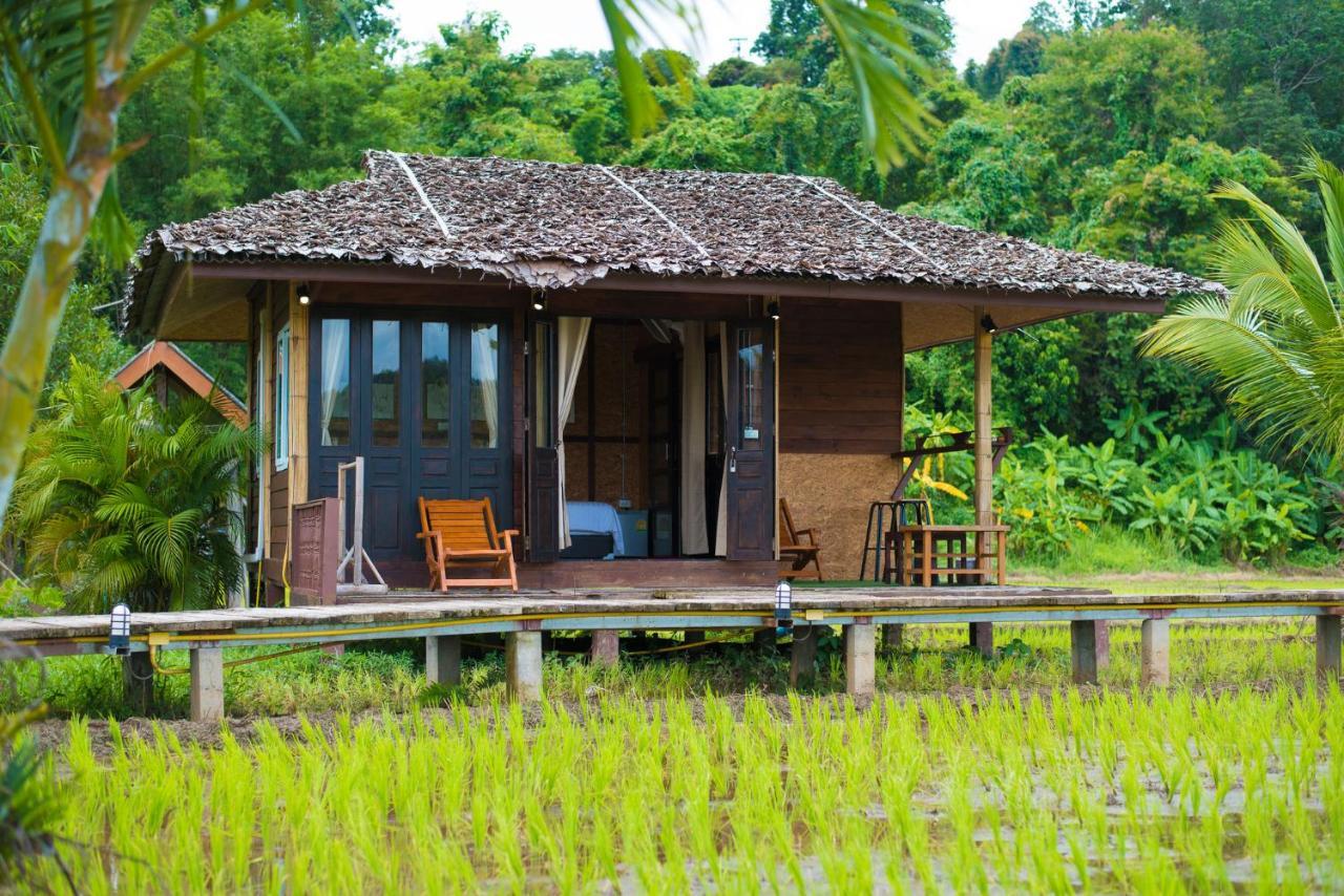 Resort เฮินไต แม่ลาน้อย Ban Mae La Noi