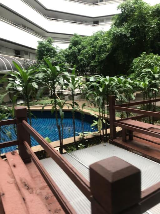 420 Canopy Meals Included Apartment