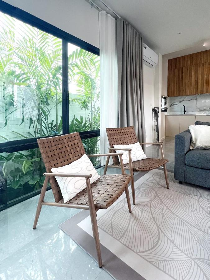 Harmonic Pool Villa-3br, 3 Bath, 2 Kitchen Villa *