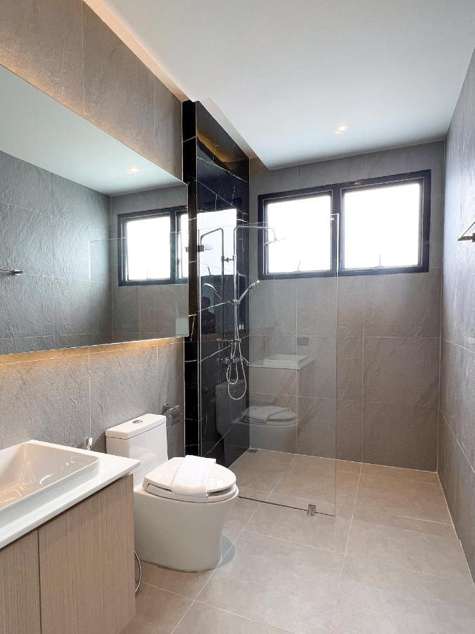 Villa Harmonic Pool Villa-3br, 3 Bath, 2 Kitchen Hua Hin