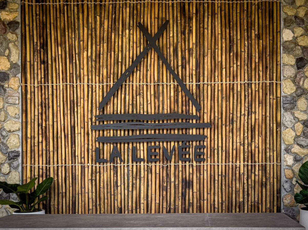 La Levee Resort