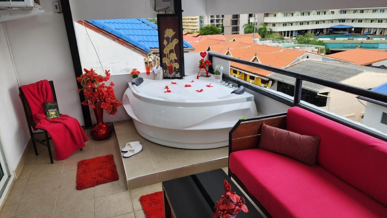 Hotel Happy