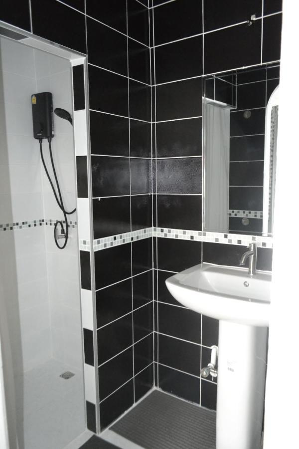 Natural Pool Pattaya 4 Bedroom *