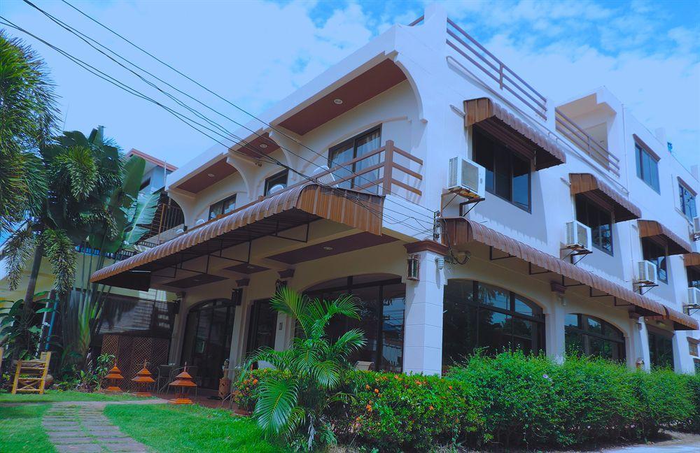 Bed & Breakfast Sunset House 2*