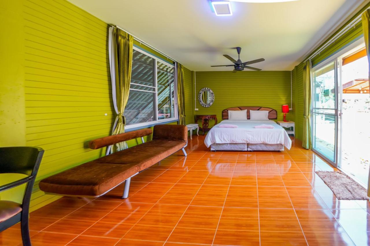 Happy Garden Resort *