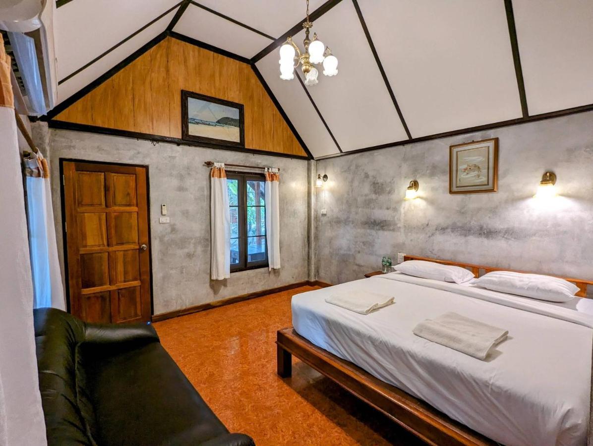 Resort Ziggy Stardust Koh Phayam