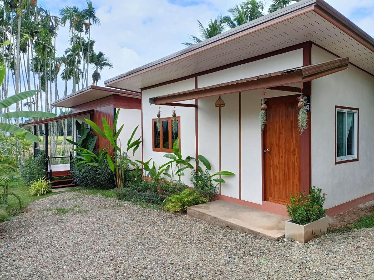 Resort Suan Mak Rim Na