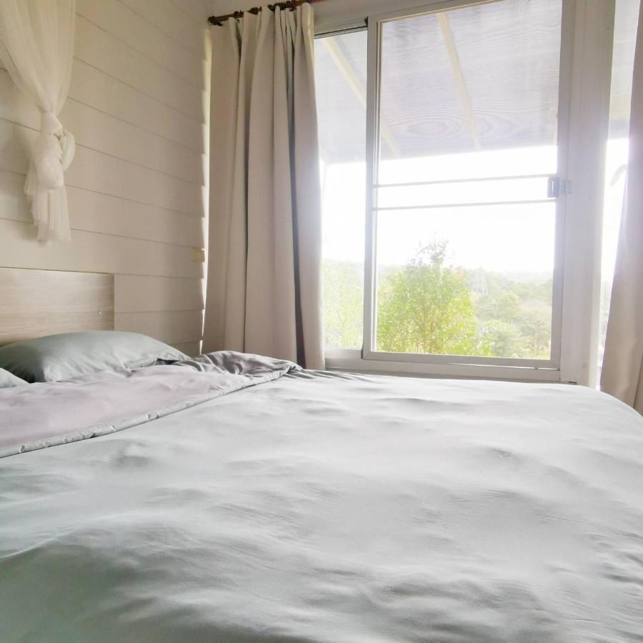153 Mountain View * Ban Huai Phai
