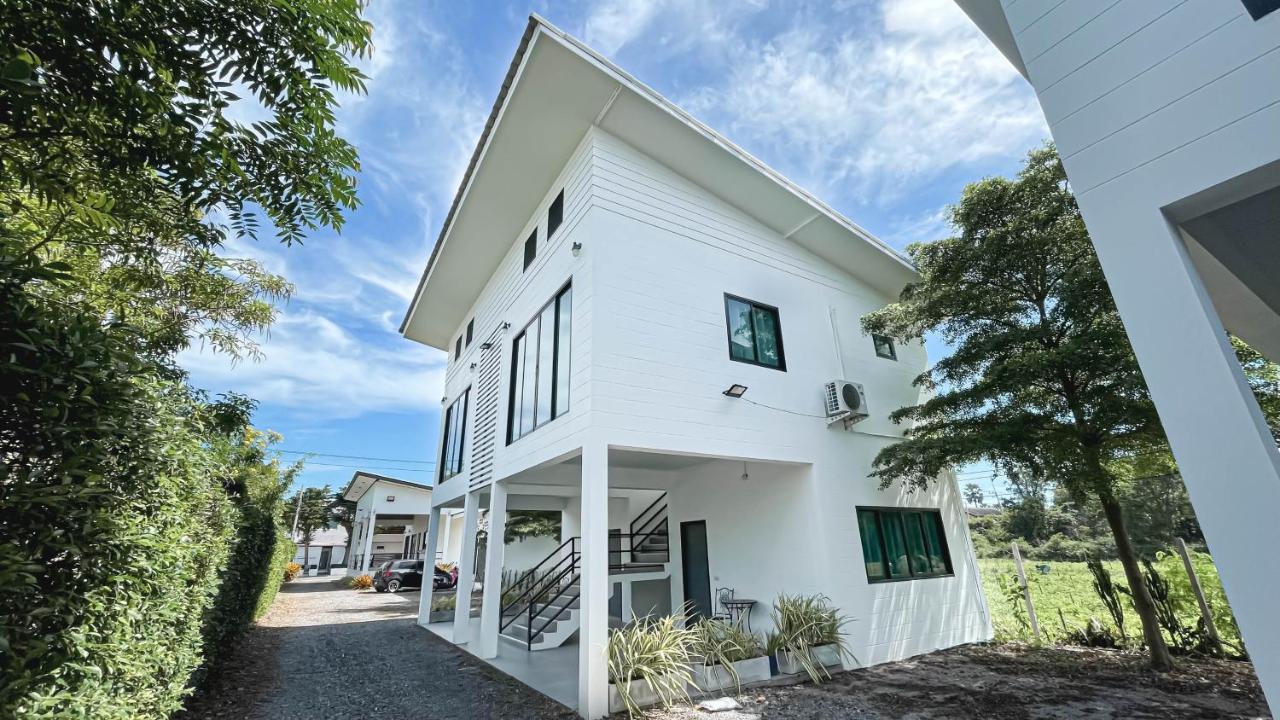 Z-beach Resort Ban Nong Ban Kao
