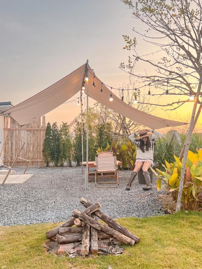 Chavallee Luxury tent Ban Tha Chang