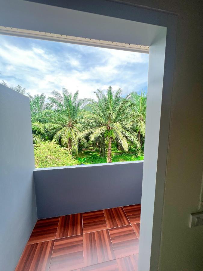 Private With Share Bathroom At Little Wild House Khaosok *