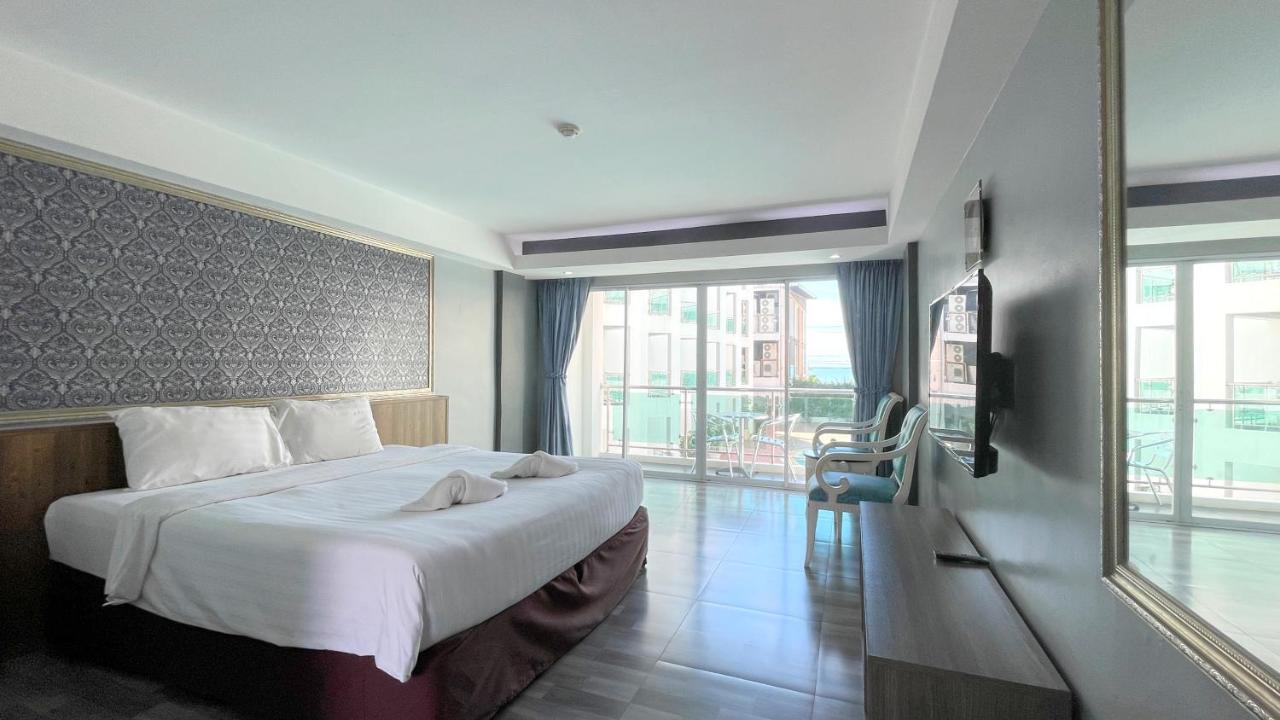 Dragon , Pattaya Hotel