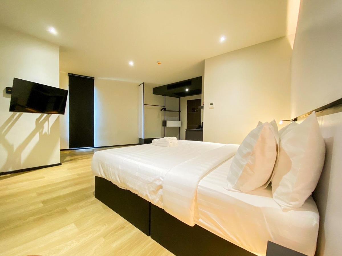 9d & 9d Express 4* Udon Thani