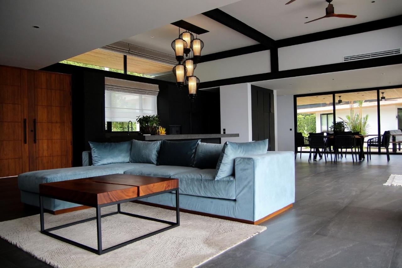 Villa Aura *