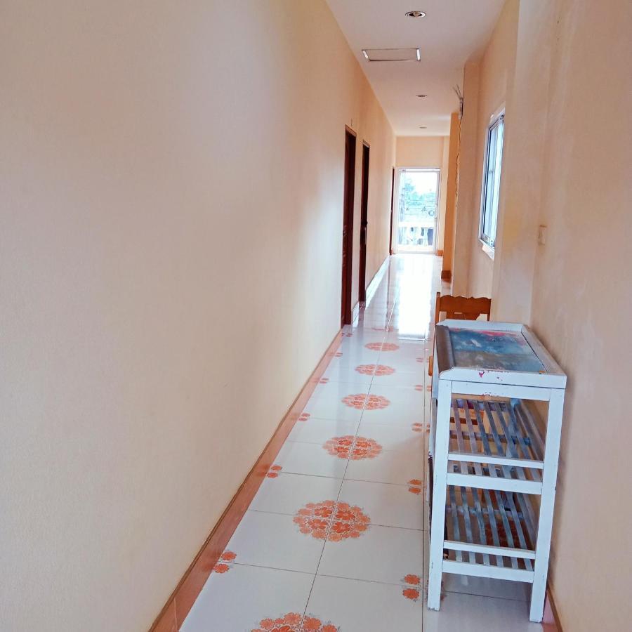 Lanta Orange House Hostel Koh Lanta