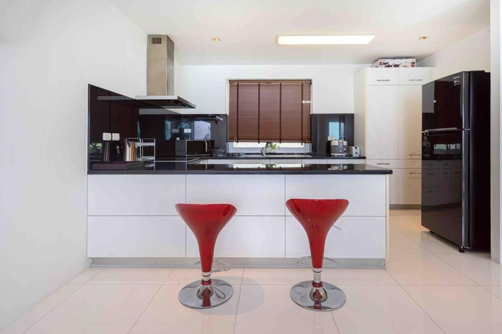 Apartment Beachfront 4 Bedrooms Penthouse With Breathtaking Sea View Ban Ao Makham