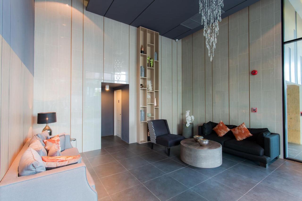 6th Avenue Apartment *