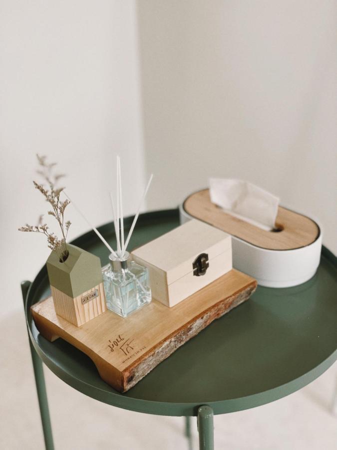 Lodge Monko Mini Pai