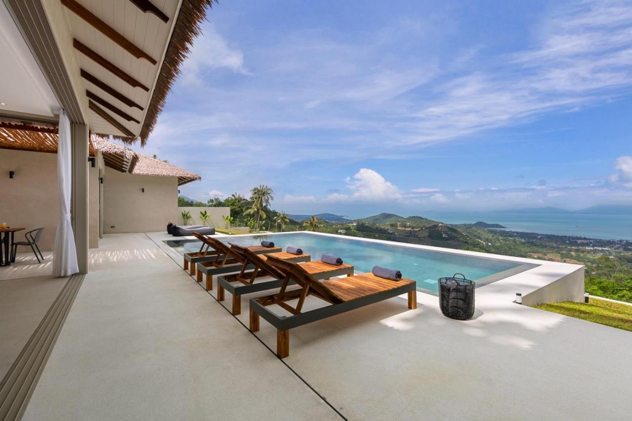 Designer's Delight: Lilly Belle: 4 Bed Pool