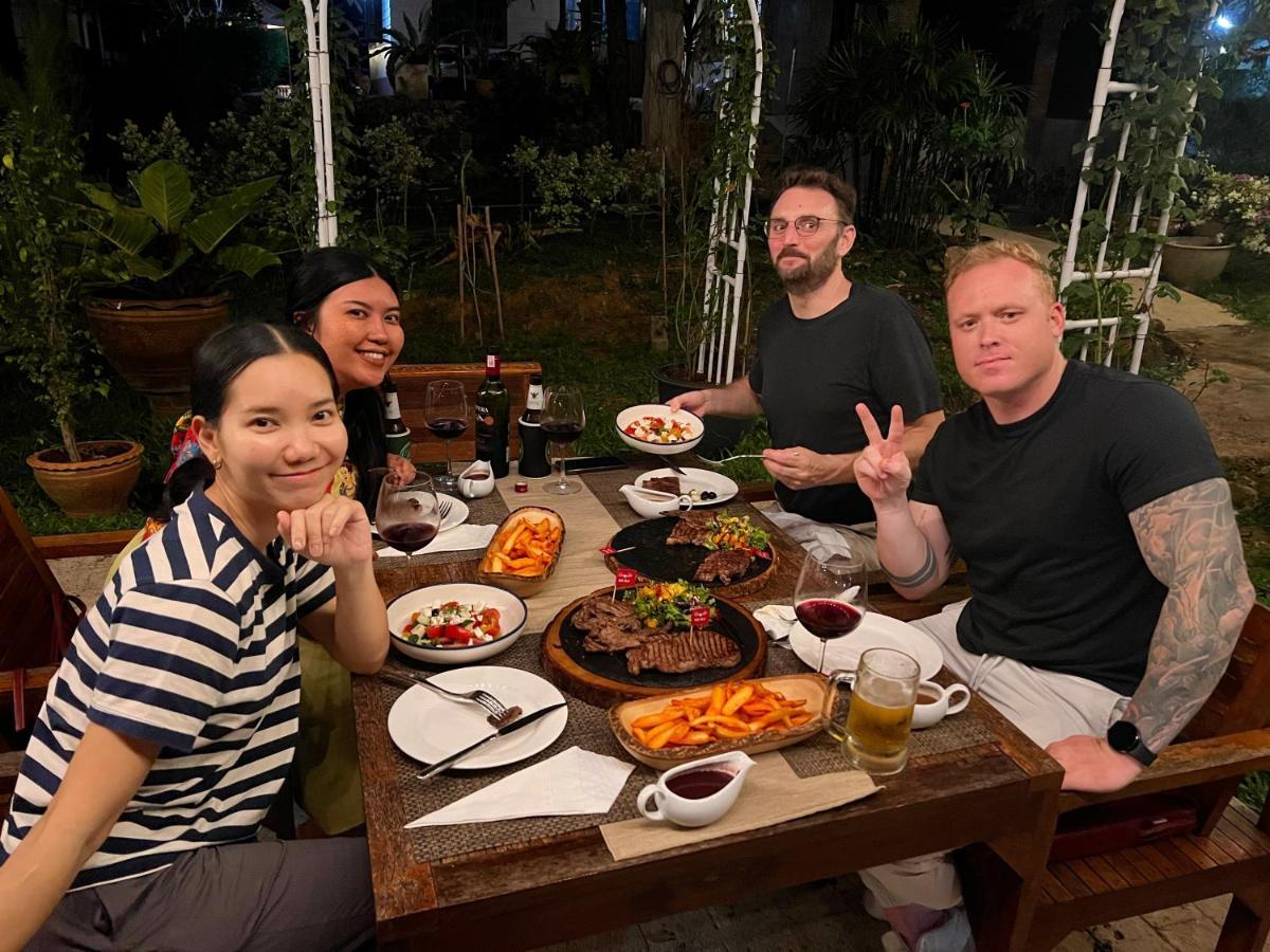 Guest house Big Elk Steak House -