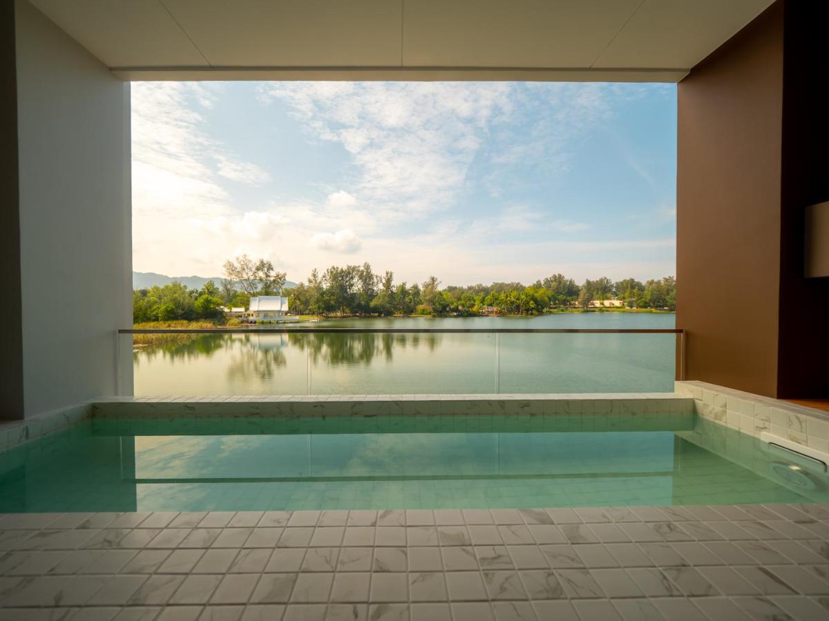 Luxury In The Laguna Near The *