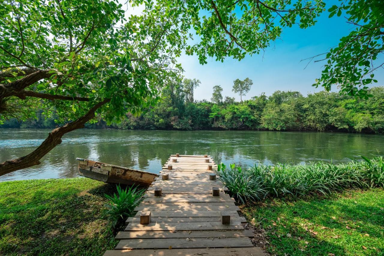 Resort Comsaed River Kwai Kanchanaburi