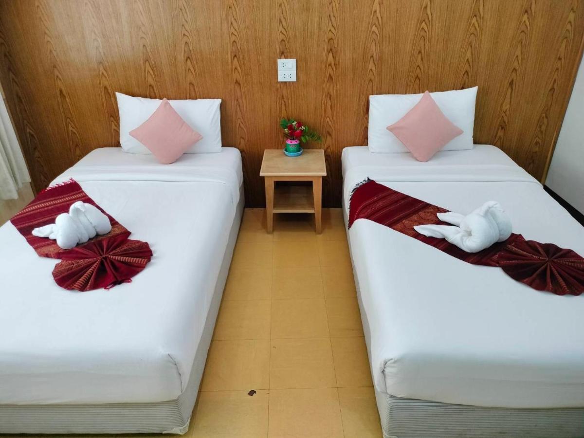 Hotel S2s Queen Trang