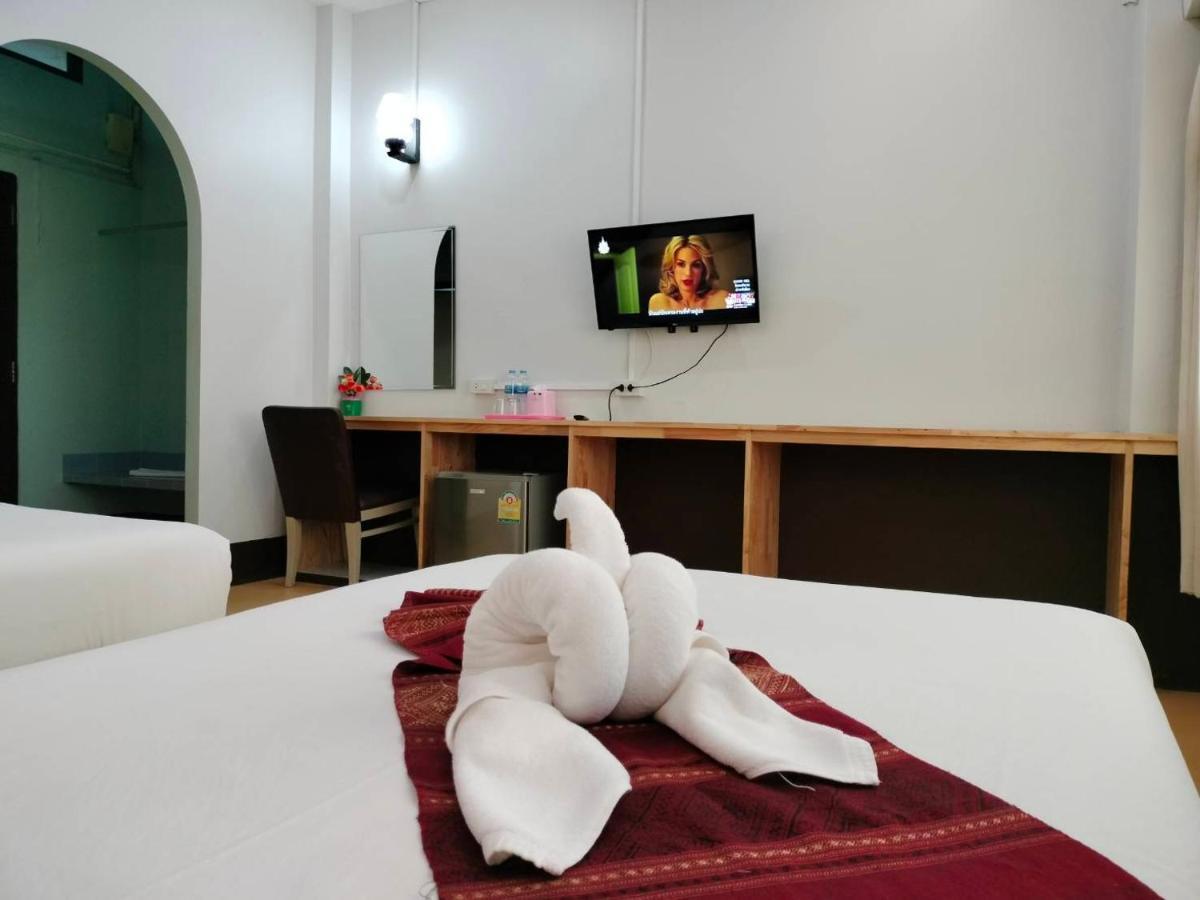 Hotel S2s Queen Trang