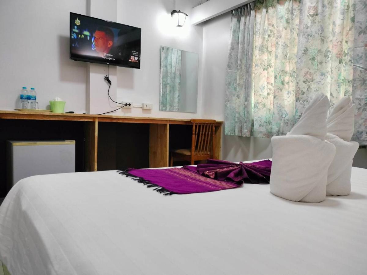 Hotel S2s Queen Trang