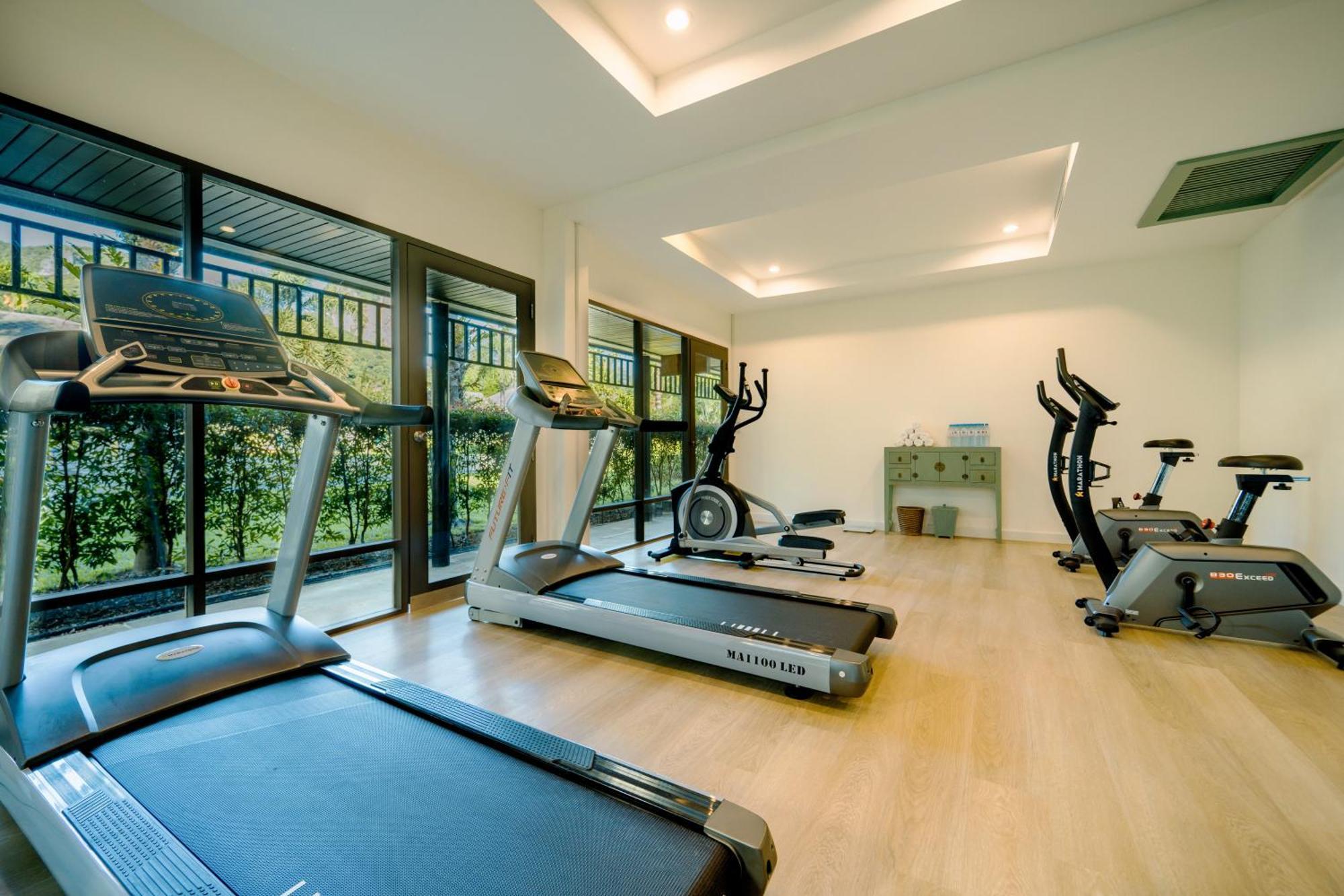 Bhu Nga Thani & Resort 4*