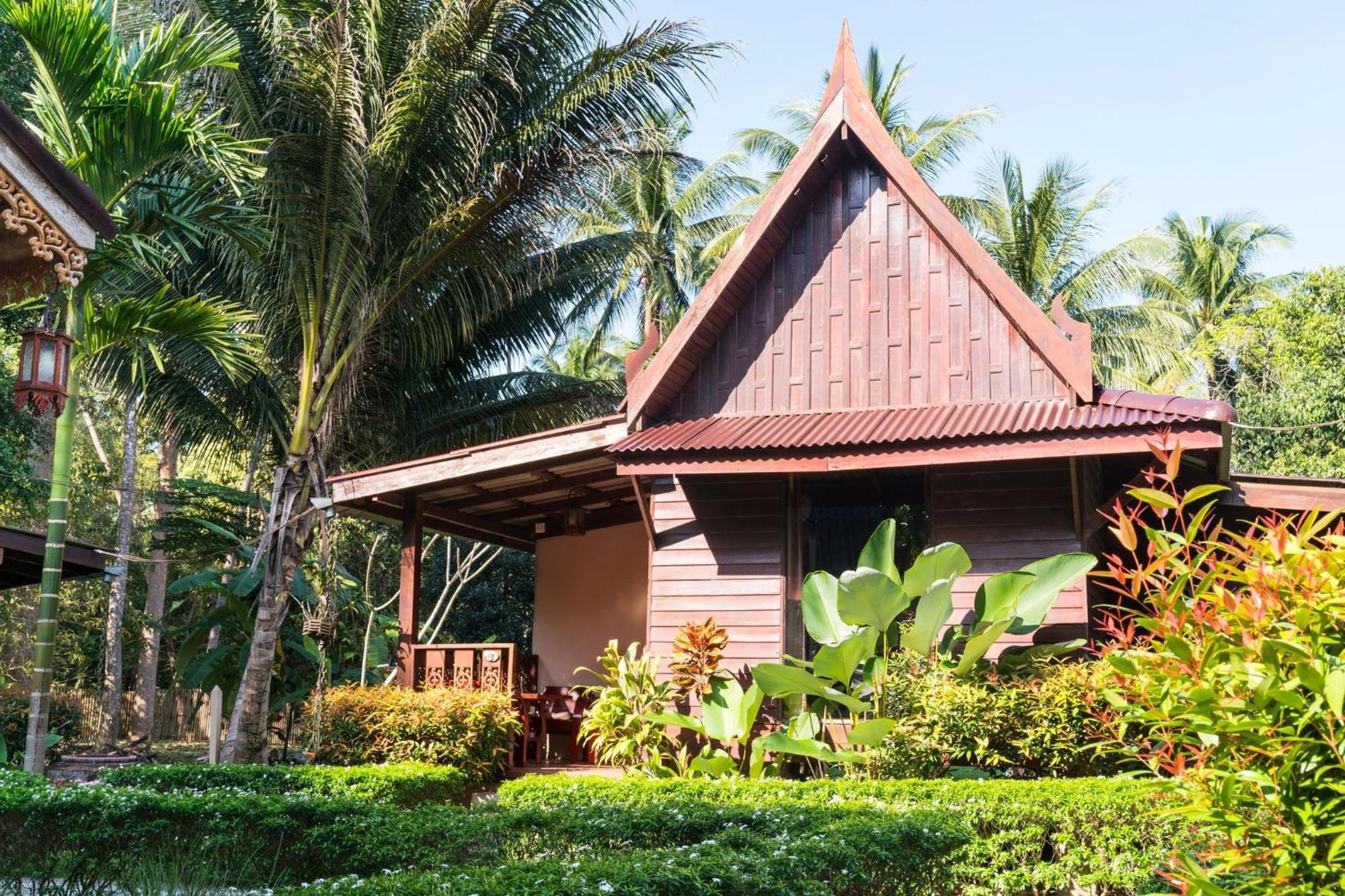 Leeloo Paradise Resort