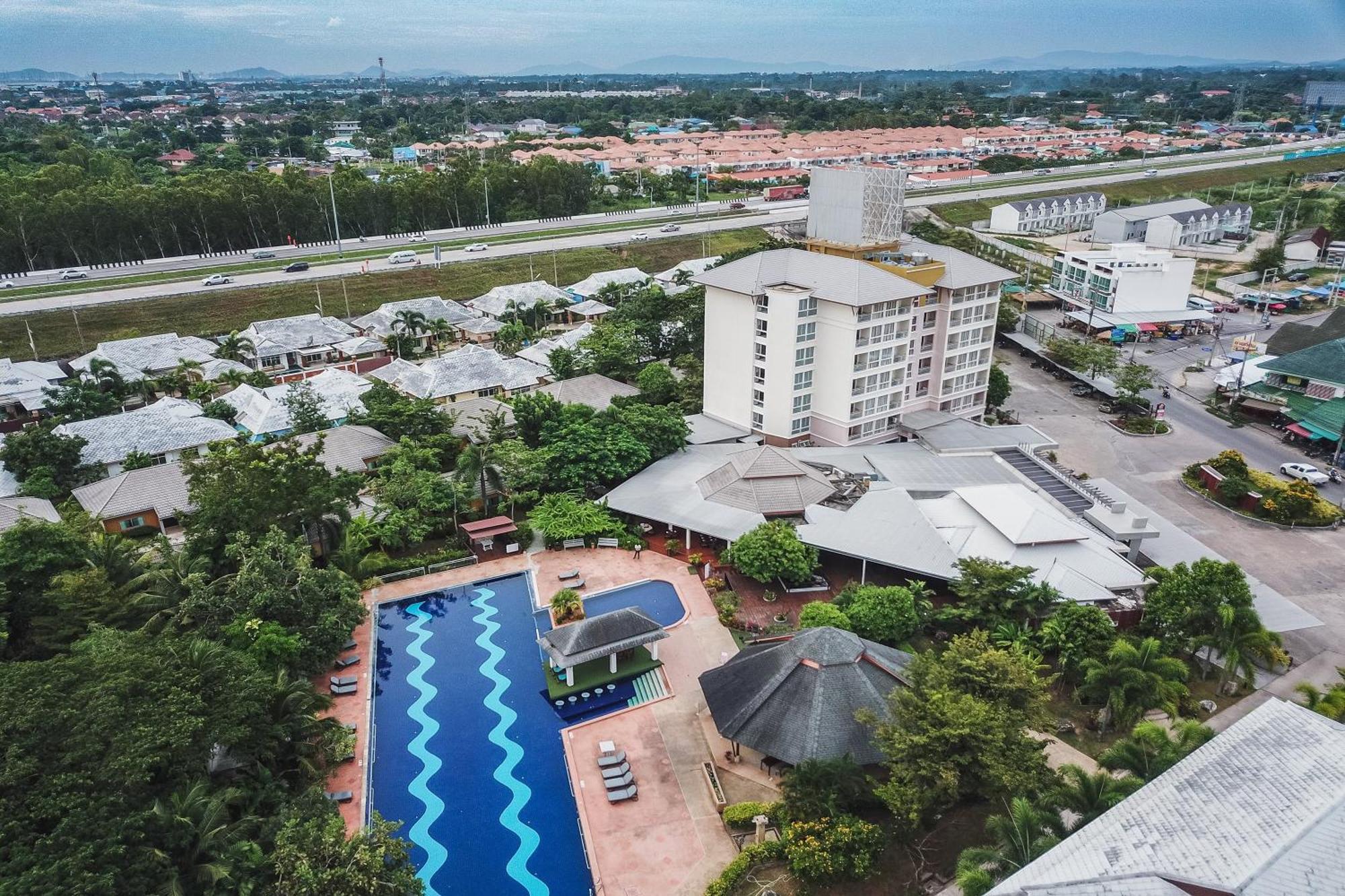 Eastiny & Hotel 4*