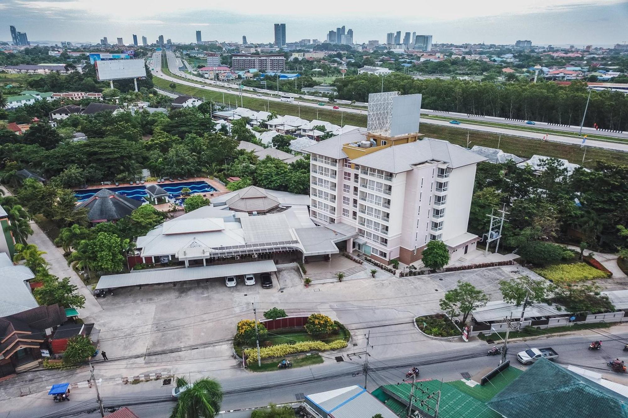 Eastiny & Hotel Nong Prue