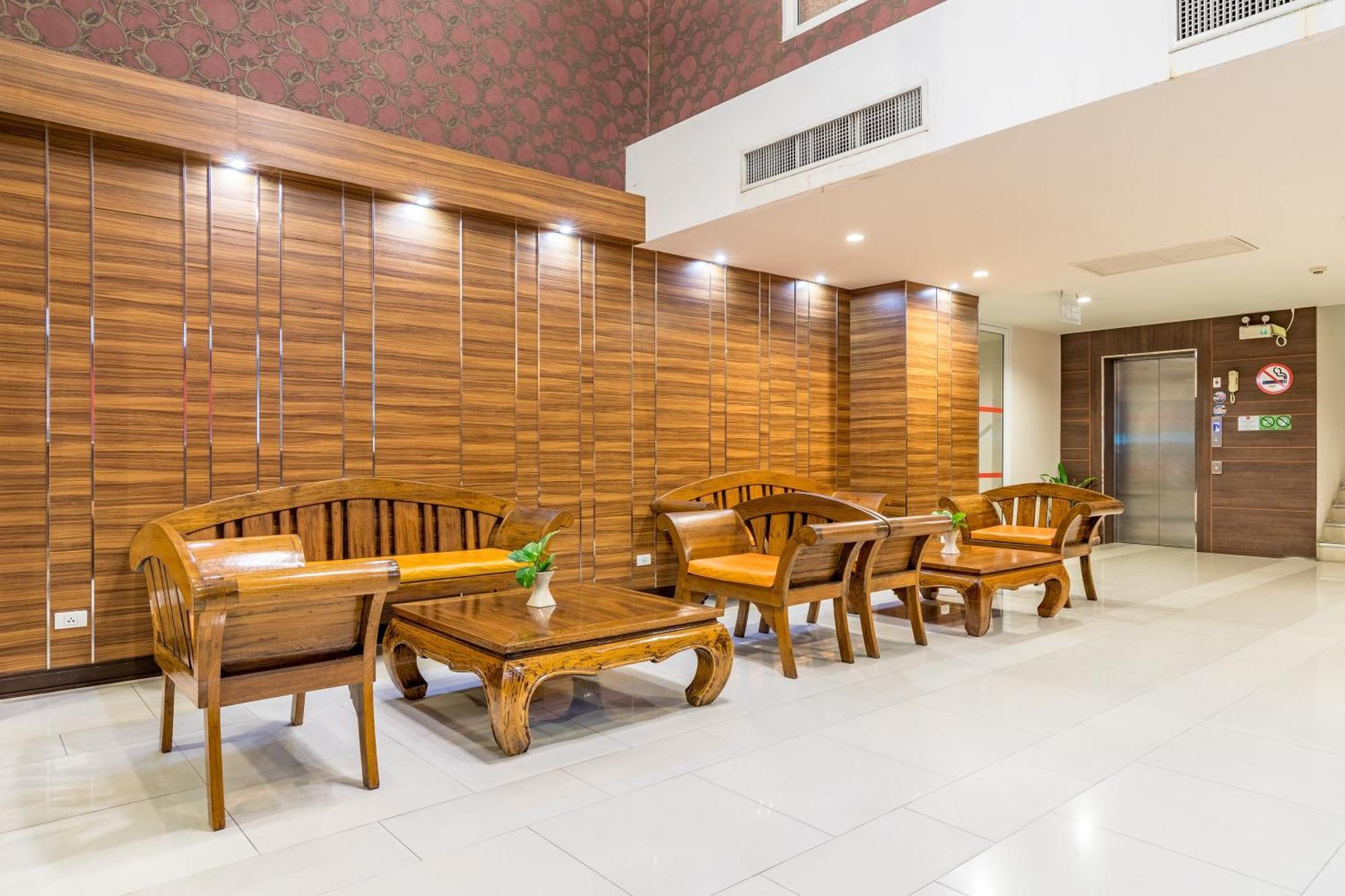 Eastiny & Hotel Nong Prue