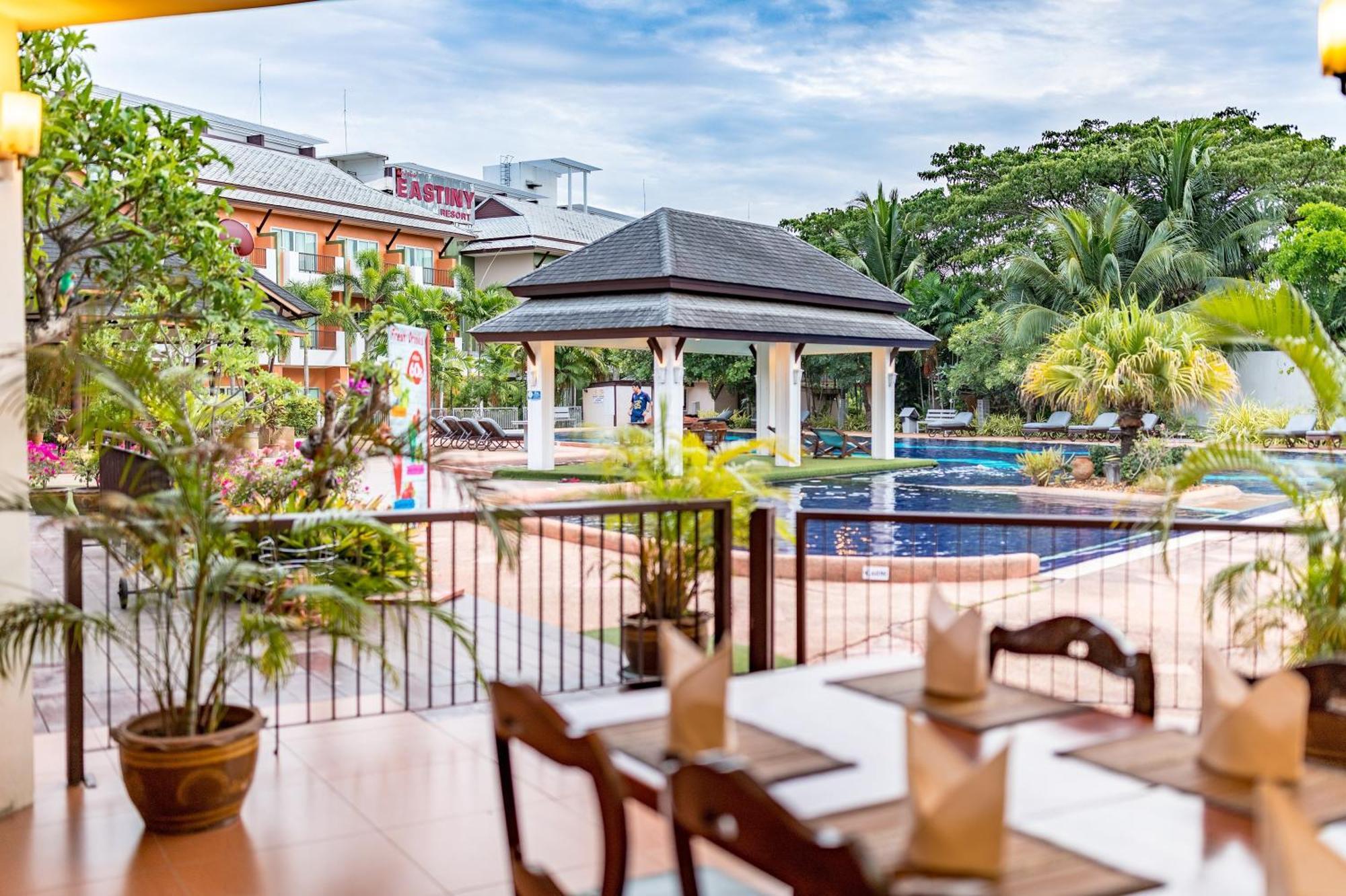 Eastiny & Hotel 4*