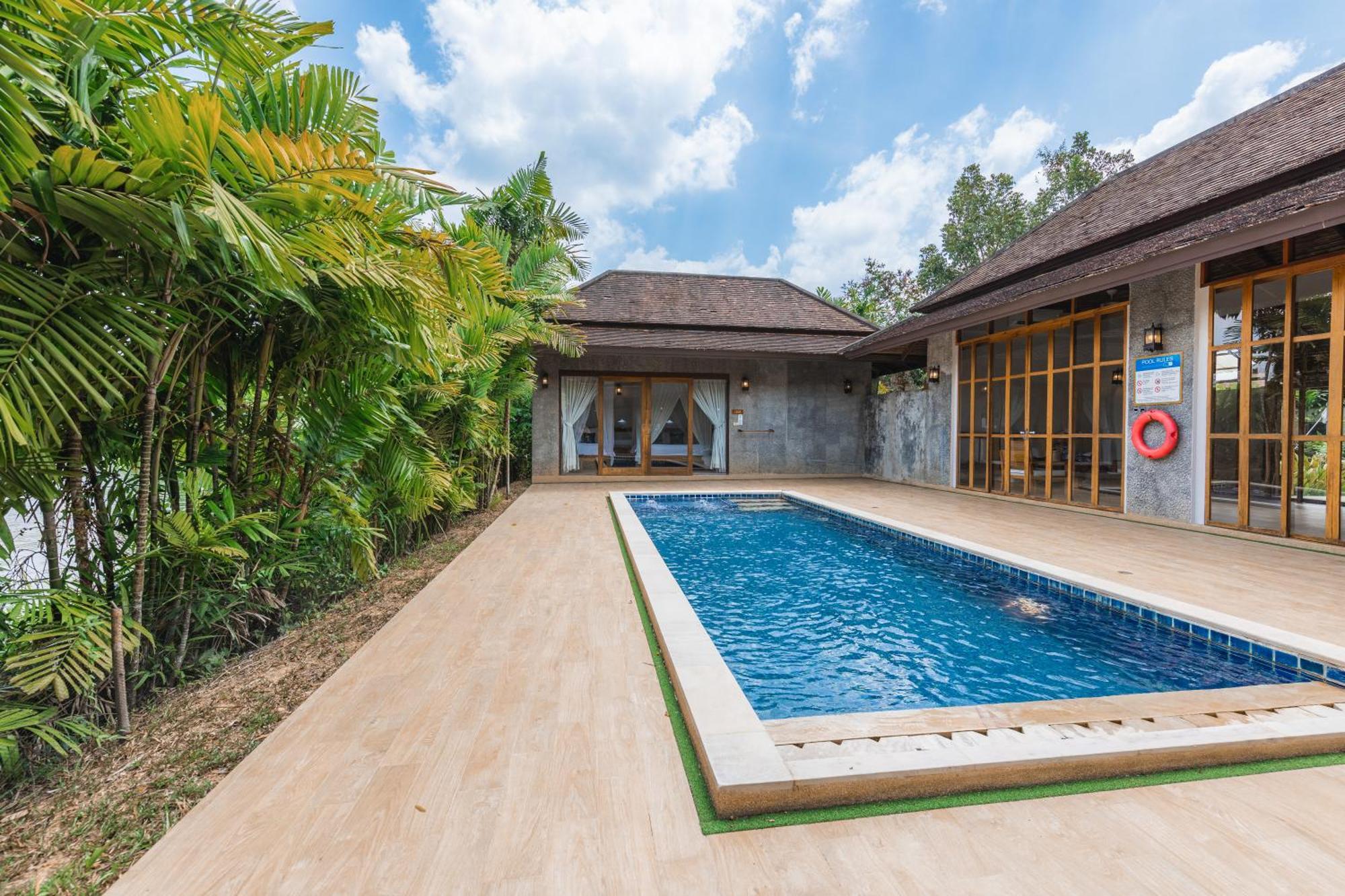 Pool 5* Bor Saen