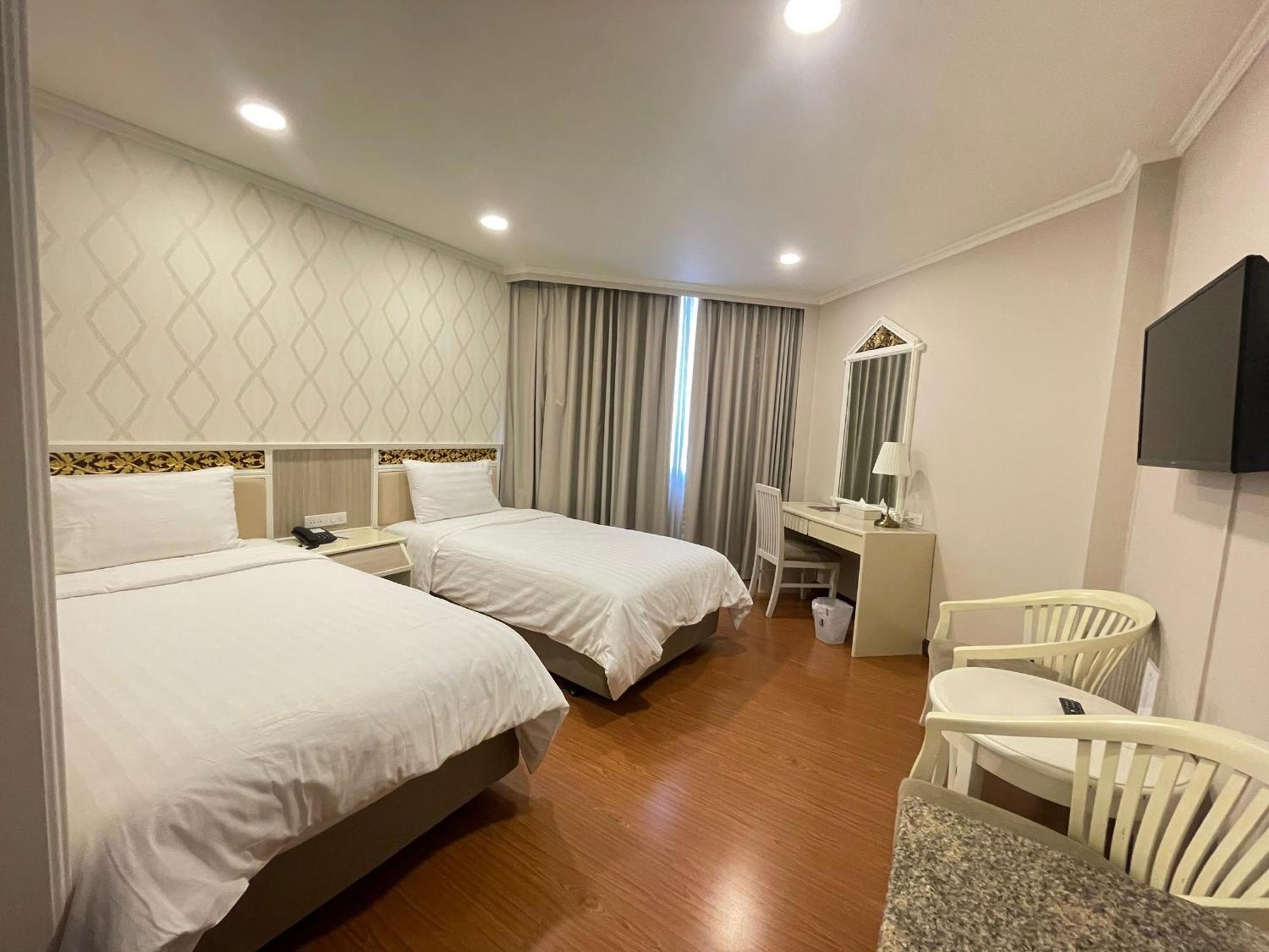 Wangcome Hotel 4*